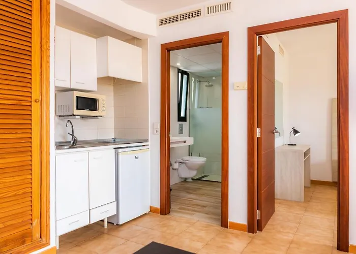 Holiday home Apto Con Terraza 104